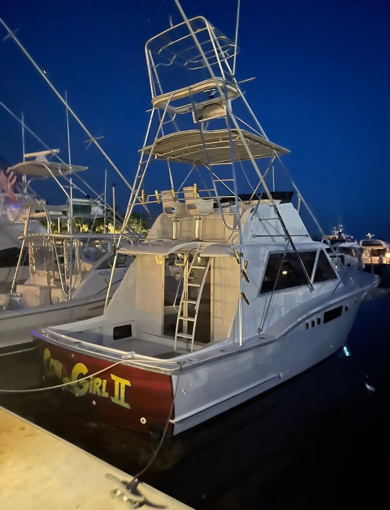 Sportfishing Private Charter - 38' Hatteras - Tours Key West